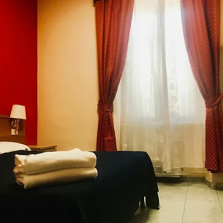 Hoteli Hotel Rome