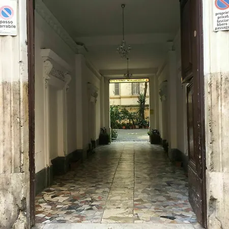 Ξενοδοχείο Hoteli 2*